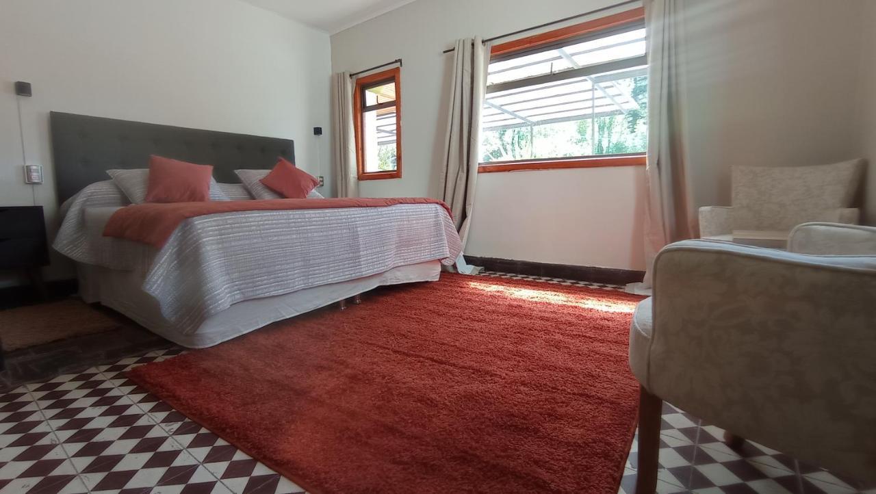 Los Penones Guest house *